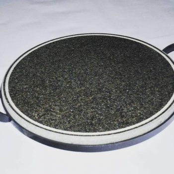 Grilovací kámen z kamenictví Pecher ve Strakonicích