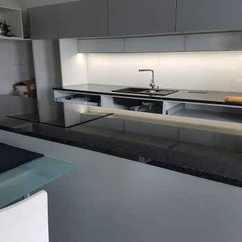 Kuchyňská deska z kamene