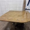 Kamenný stůl z kamenictví Pecher